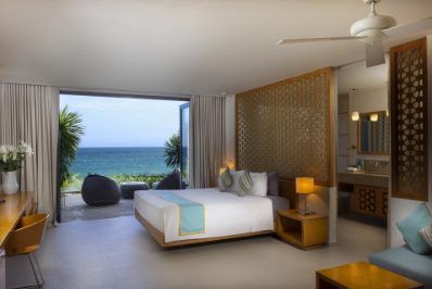 Cover Beachfront Condo 5