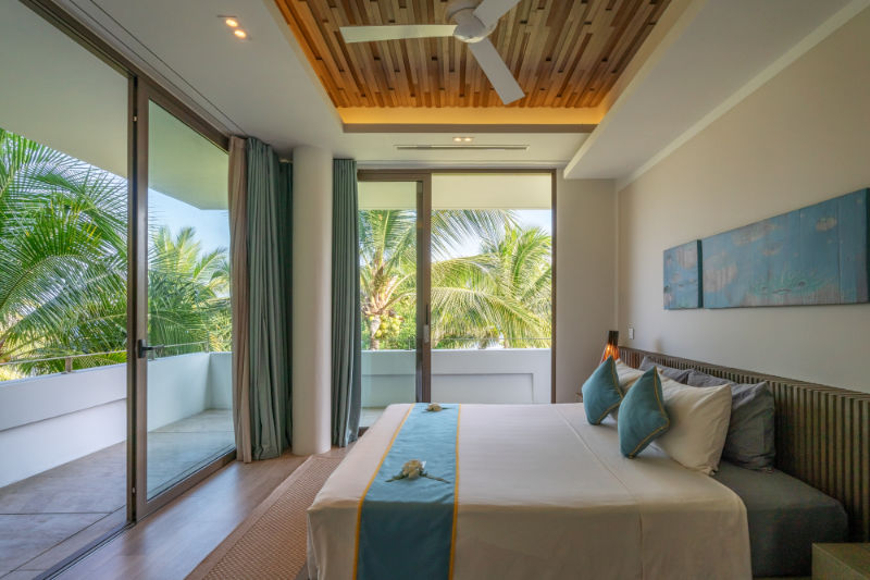 Luxury Beachfront Residence 28