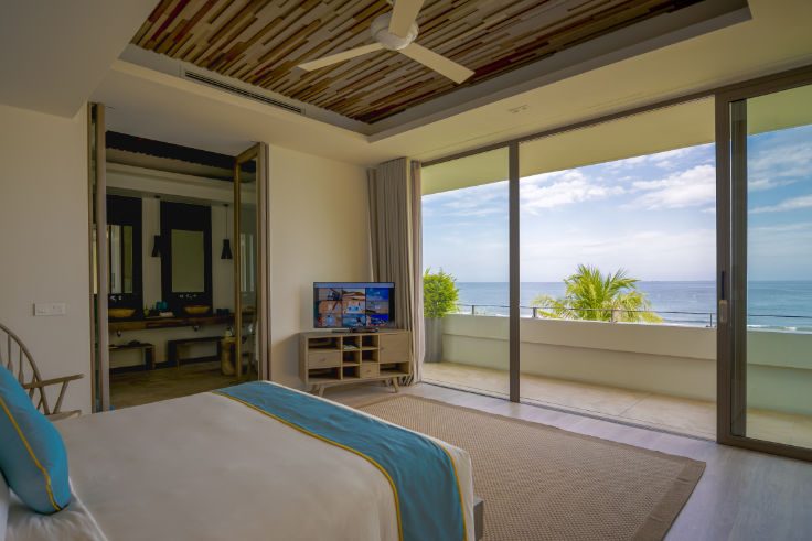 Luxury Beachfront Residence 50