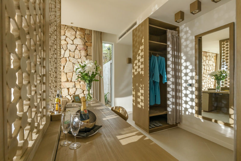 MNT_Beachfront Villa_11